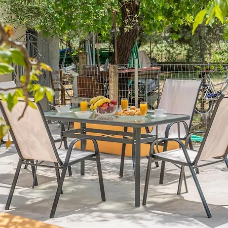 Ira's House בית נופש *